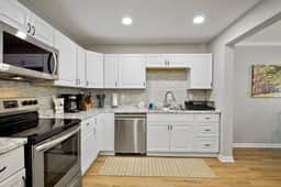 3BR 2 Bath Duplex in Hoover - Image 4