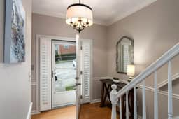 Executive 3-Bed Townhouse w/ 2-Car Garage - Image 5