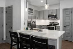 Grandview Getaway:Apartment with Amazing Amenities - Image 4