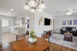Vestavia 3 BR Convenient Location - Image 3