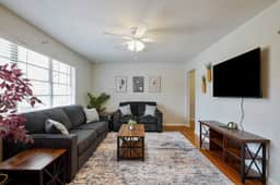 Vestavia 3 BR Great Location - Image 5