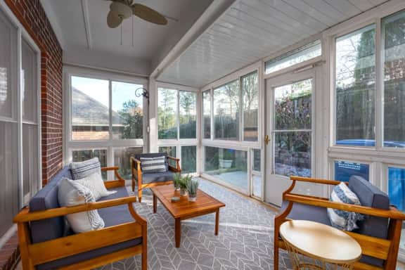 Perfect for Families | Gated Community | Lake - Image 4