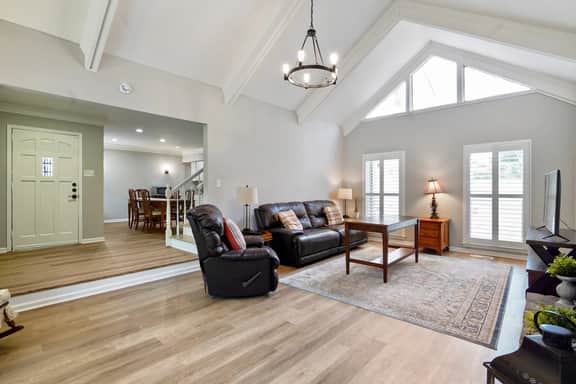 3 BR 2 BA Duplex near interstate - Image 3